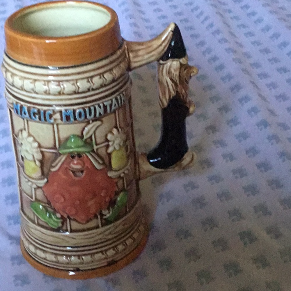 🌹Magic Mountain Cup - Picture 2 of 7